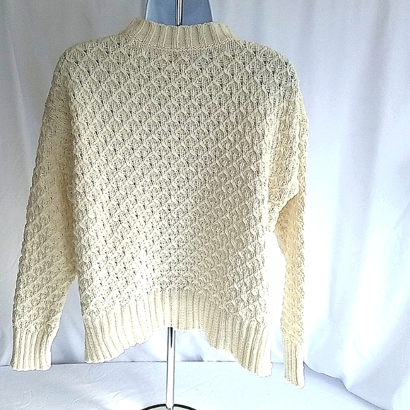 A New Day Women's Cream Knit Crewneck Sweater Size Small - Picture 2 of 4